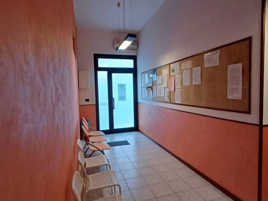 ufficio in vendita a Civitanova Marche in zona San Marone