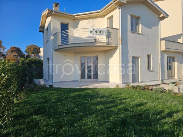 casa indipendente in vendita a Civitanova Marche