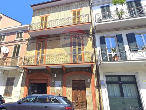 casa indipendente in vendita a Civitanova Marche