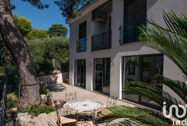 casa indipendente in vendita a Civitanova Marche