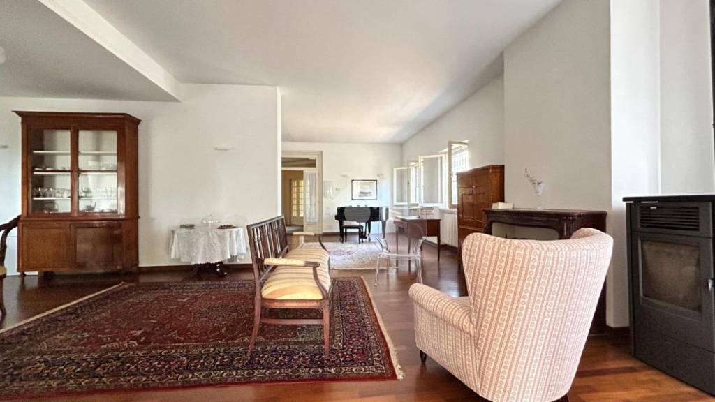 casa indipendente in vendita a Civitanova Marche