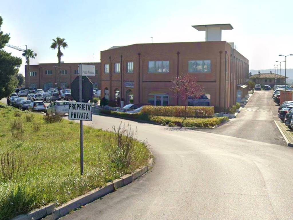 ufficio in vendita a Civitanova Marche in zona San Marone