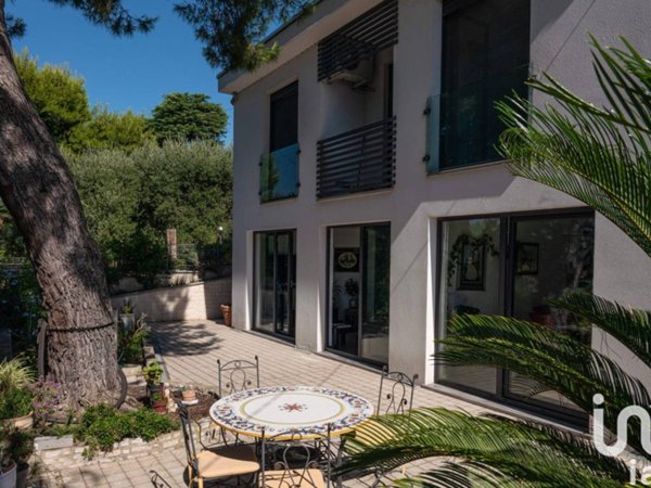 casa indipendente in vendita a Civitanova Marche