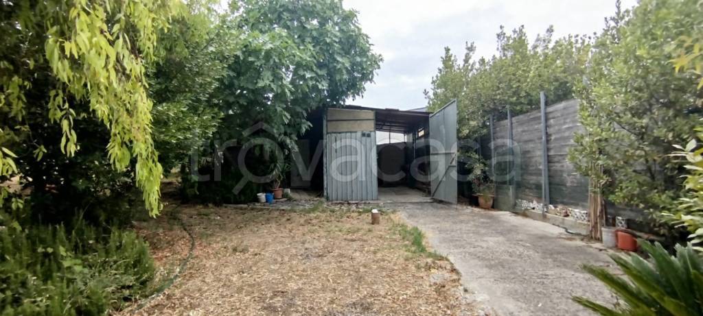 locale di sgombero in vendita a Civitanova Marche