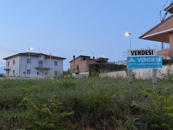casa indipendente in vendita a Civitanova Marche in zona San Marone