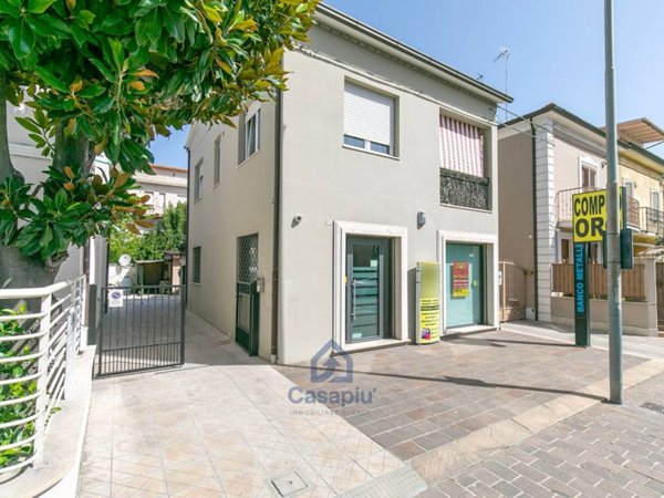 appartamento in vendita a Civitanova Marche in zona San Marone
