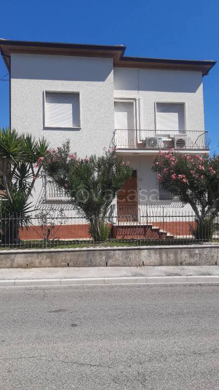 casa indipendente in vendita a Civitanova Marche
