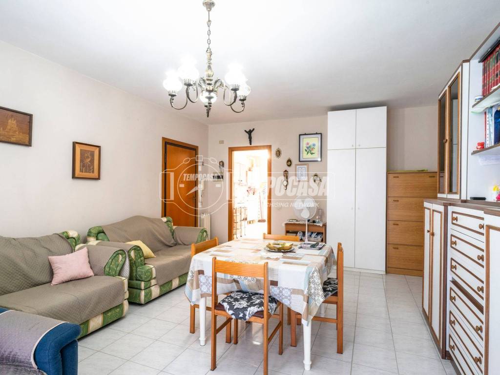appartamento in vendita a Civitanova Marche in zona Santa Maria Apparente
