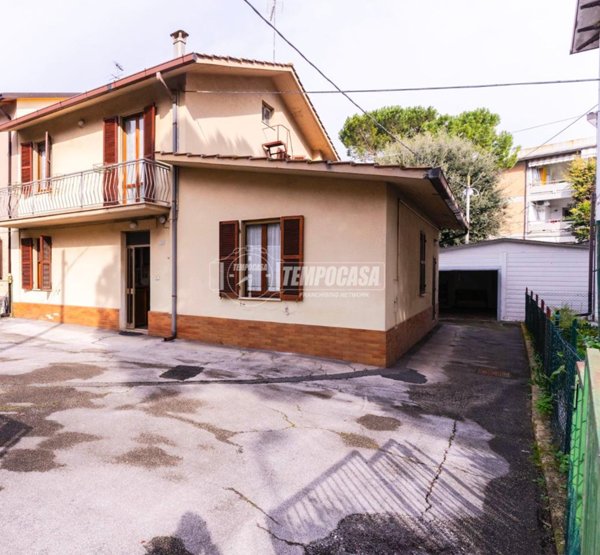 casa indipendente in vendita a Civitanova Marche