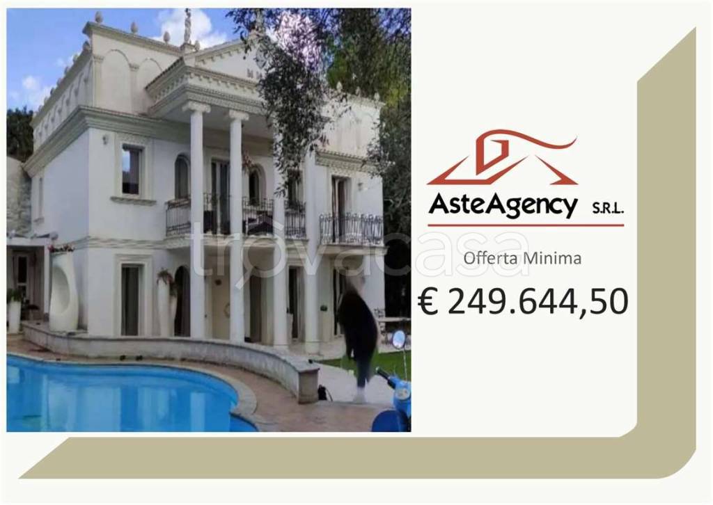 casa indipendente in vendita a Civitanova Marche in zona Santa Maria Apparente