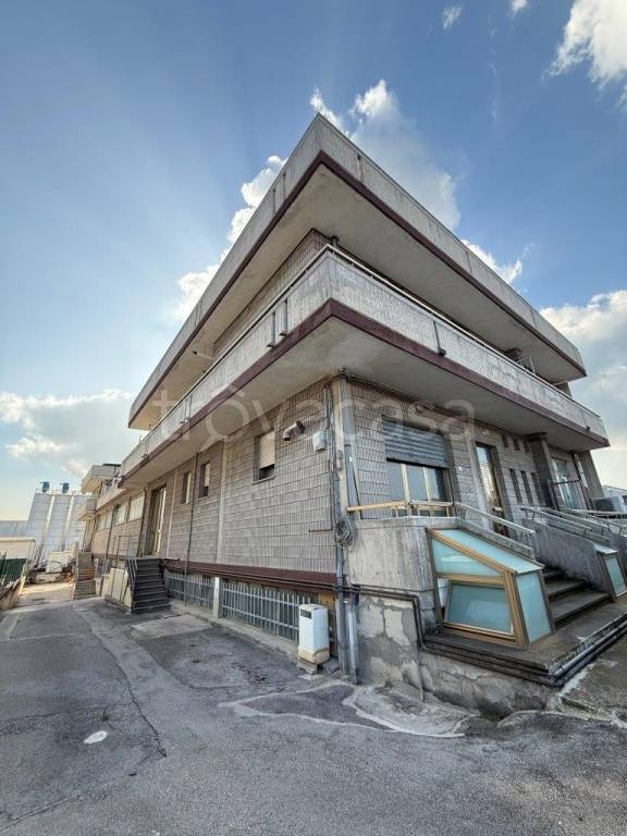 casa indipendente in vendita a Civitanova Marche