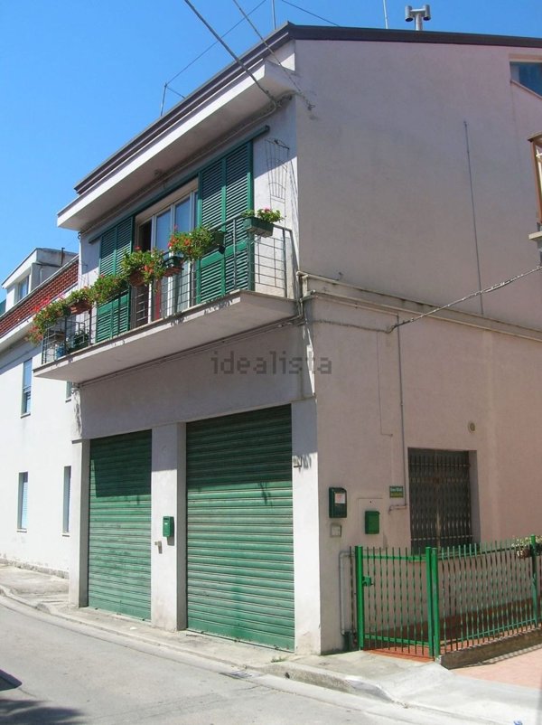 casa indipendente in vendita a Civitanova Marche