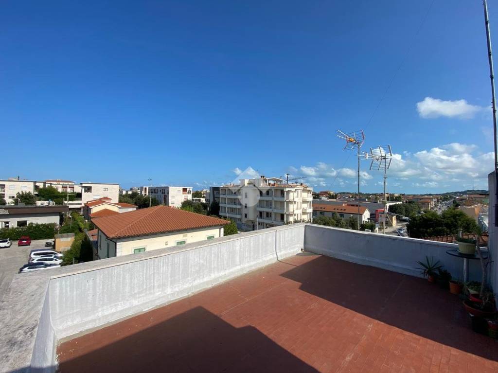 appartamento in vendita a Civitanova Marche in zona San Marone