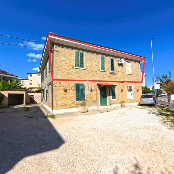 appartamento in vendita a Civitanova Marche in zona San Marone