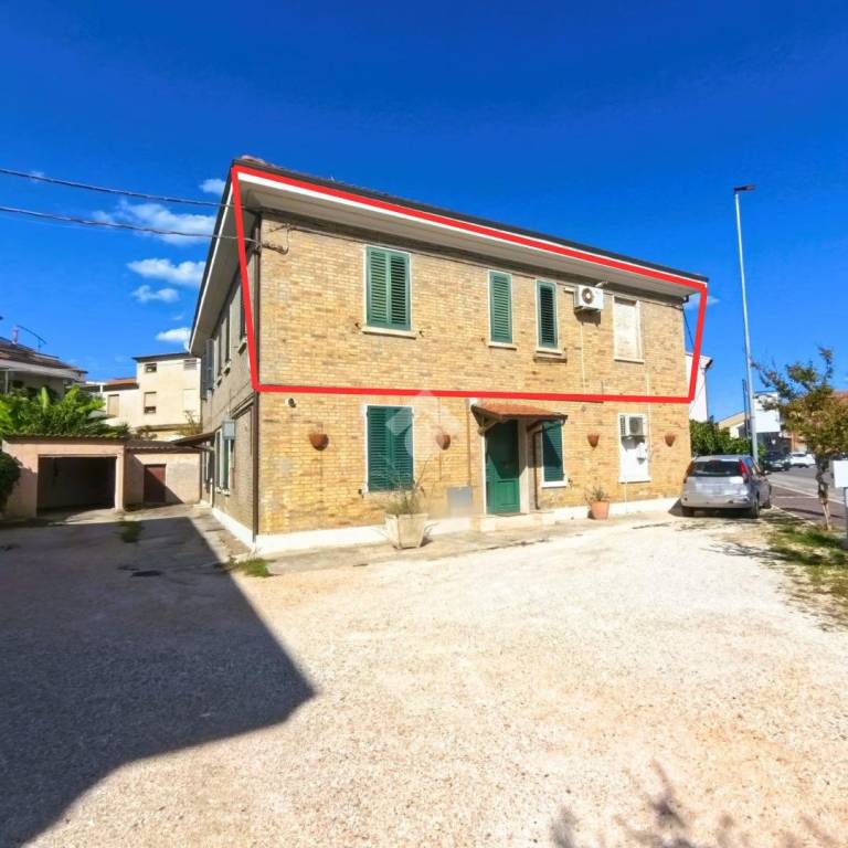 appartamento in vendita a Civitanova Marche in zona San Marone