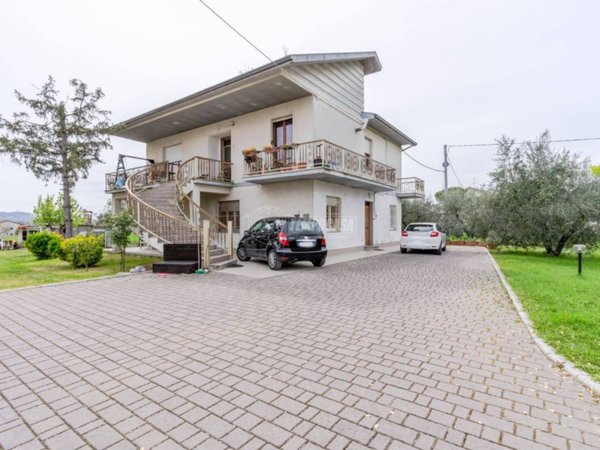 casa indipendente in vendita a Civitanova Marche in zona Santa Maria Apparente