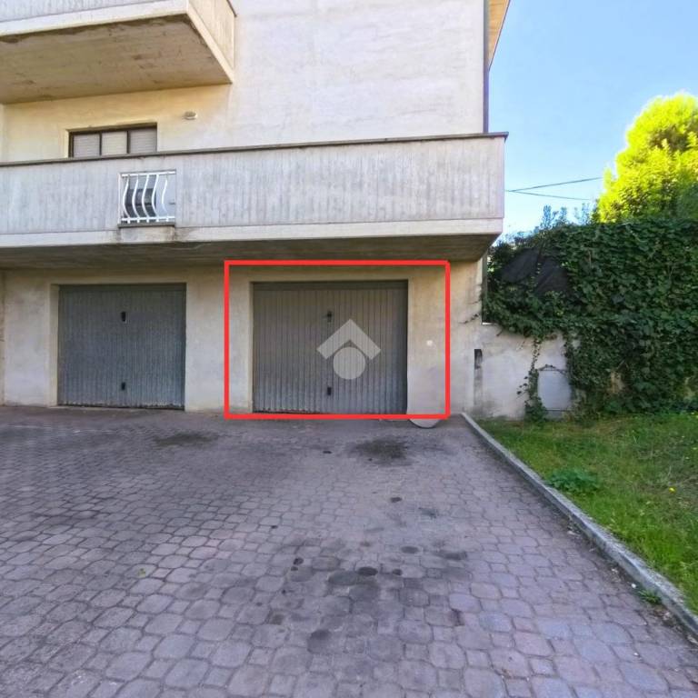 appartamento in vendita a Civitanova Marche in zona San Marone