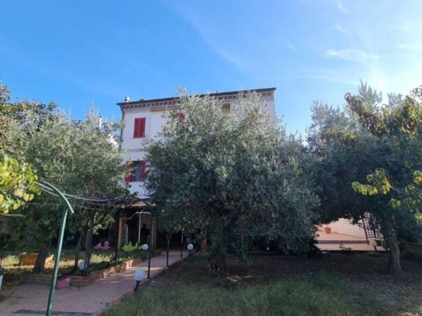casa indipendente in vendita a Civitanova Marche in zona Fontespina