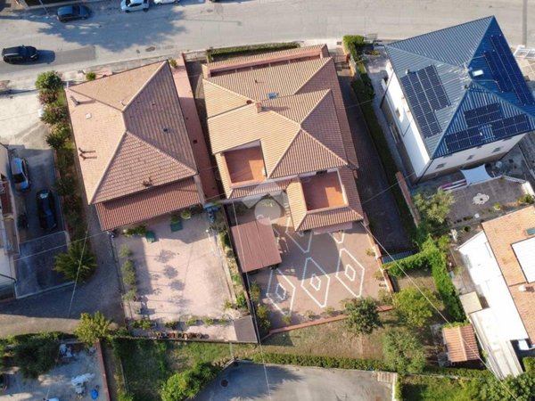 casa indipendente in vendita a Civitanova Marche in zona San Marone