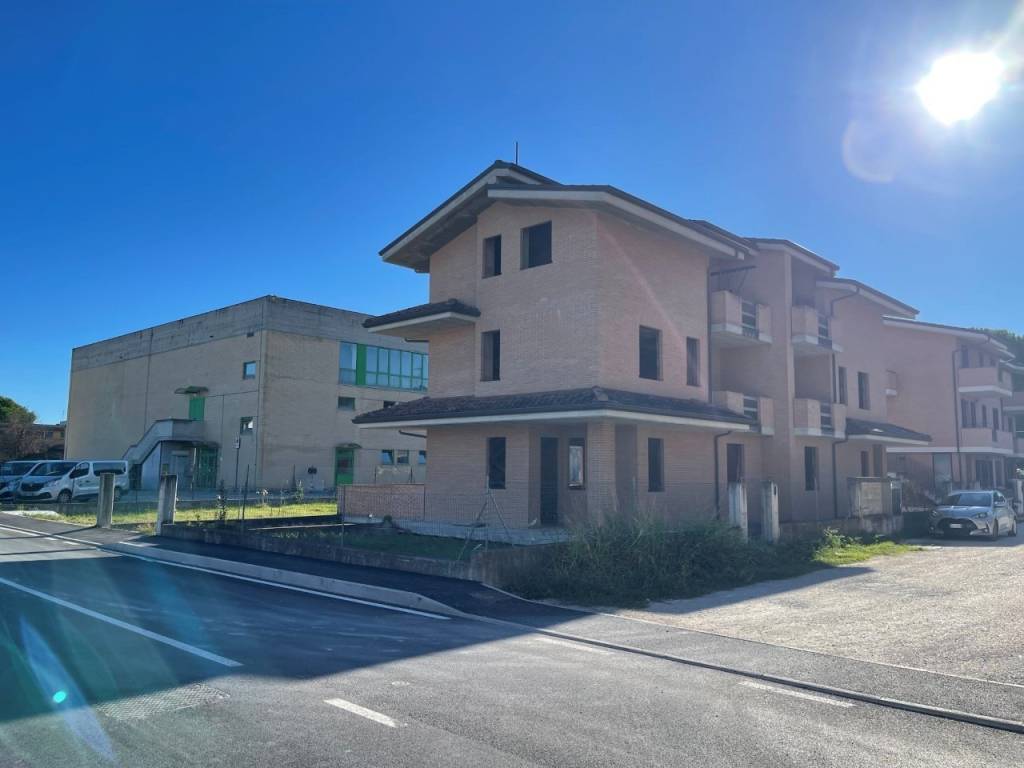 casa indipendente in vendita a Civitanova Marche in zona San Marone
