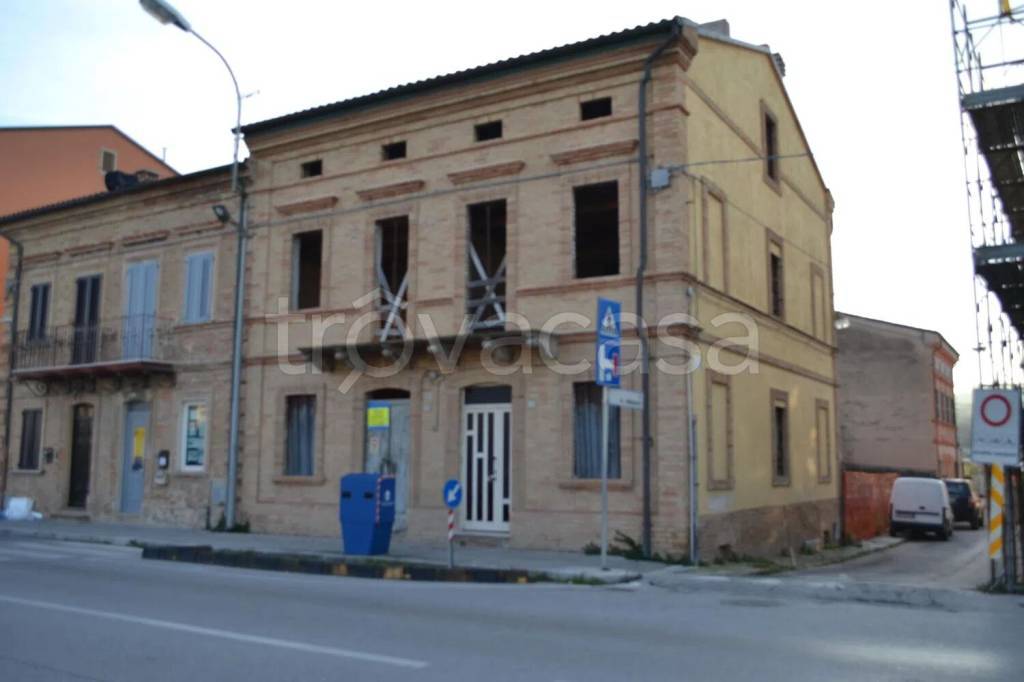 casa indipendente in vendita a Civitanova Marche in zona Fontespina