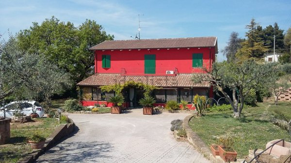 casa indipendente in vendita a Civitanova Marche