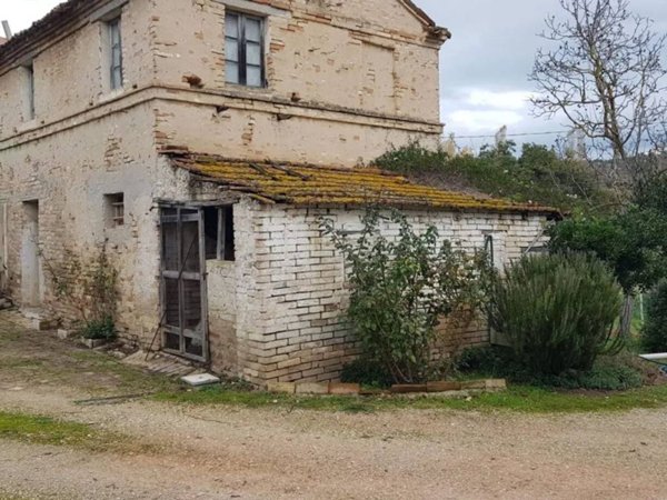 casa indipendente in vendita a Civitanova Marche in zona San Marone
