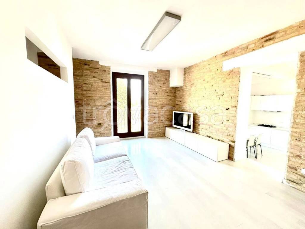 appartamento in vendita a Civitanova Marche in zona San Marone