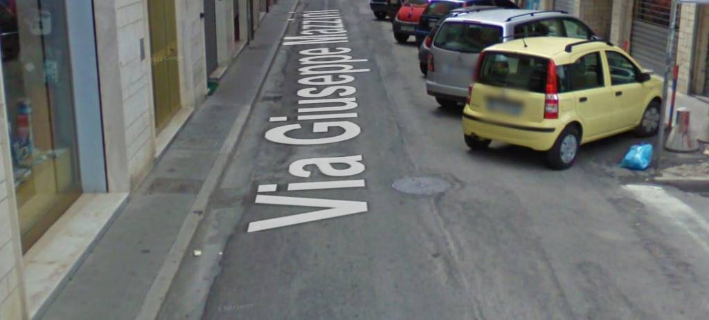 locale commerciale in vendita a Civitanova Marche