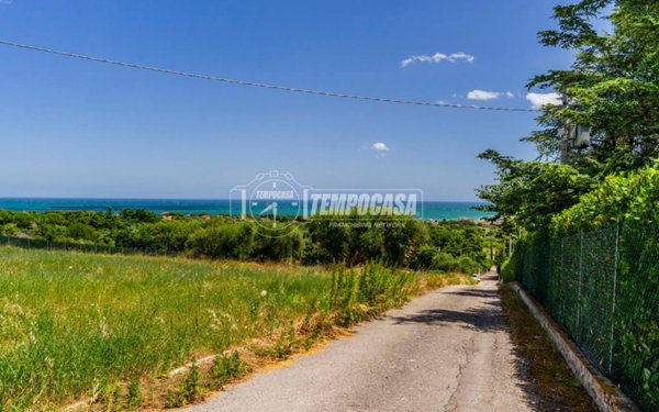 casa indipendente in vendita a Civitanova Marche