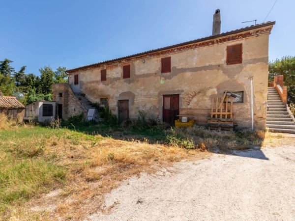 casa indipendente in vendita a Civitanova Marche in zona Fontespina