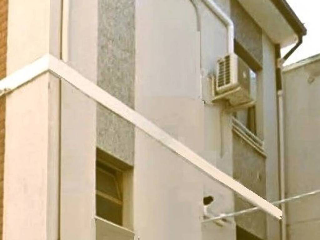 intera palazzina in vendita a Civitanova Marche in zona San Marone