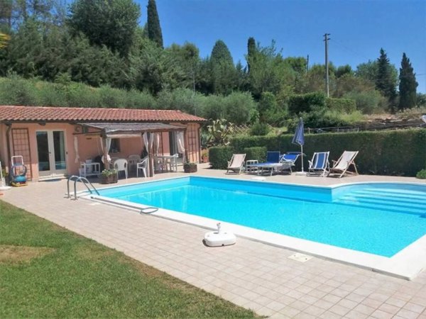 casa indipendente in vendita a Civitanova Marche