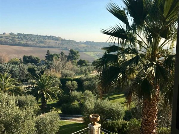 casa indipendente in vendita a Civitanova Marche