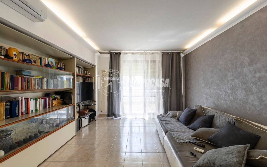 appartamento in vendita a Civitanova Marche in zona Santa Maria Apparente