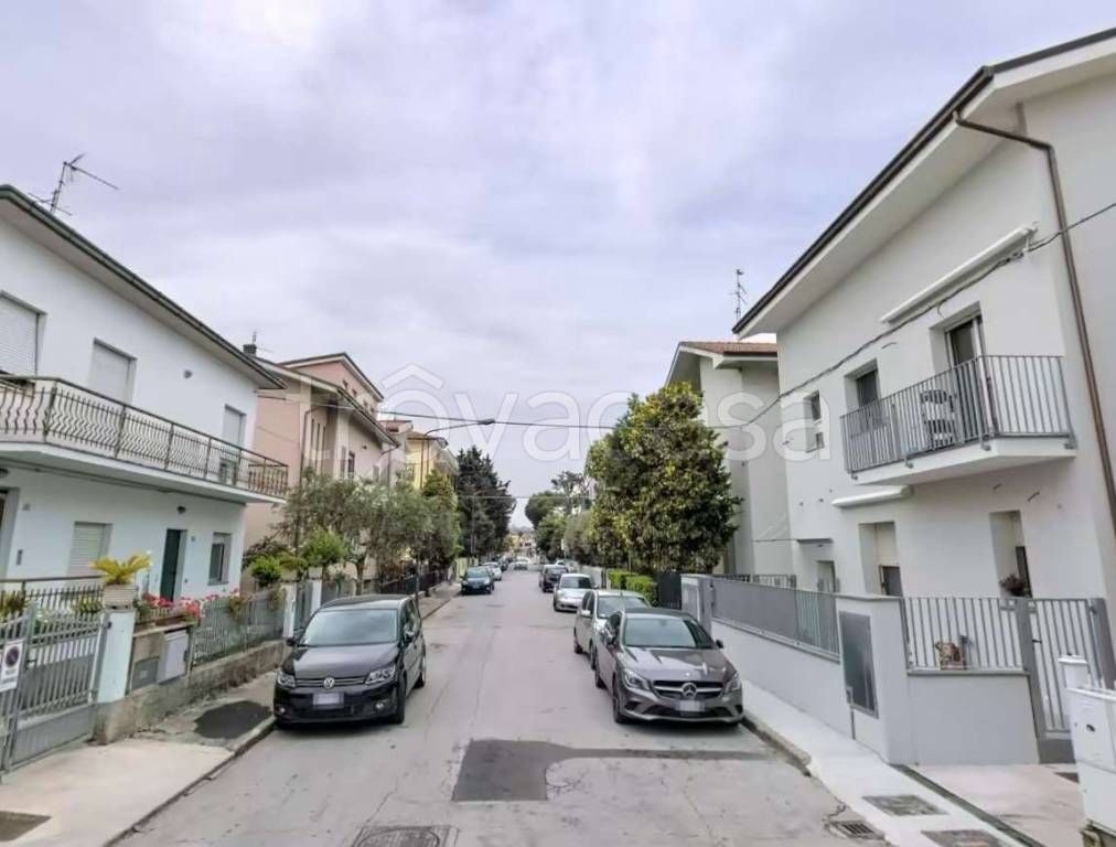 casa indipendente in vendita a Civitanova Marche