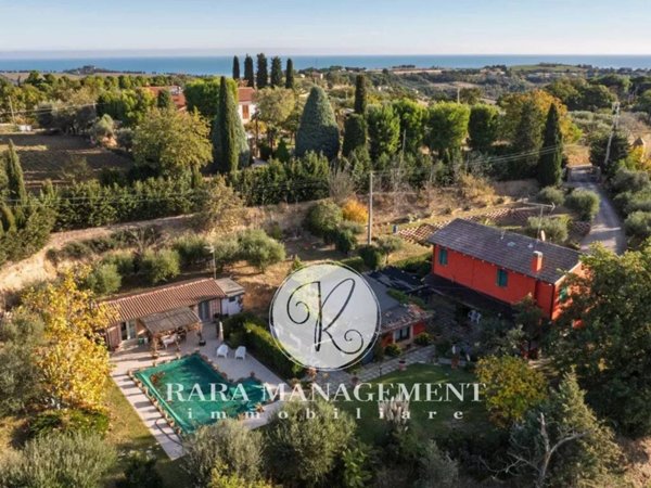 casa indipendente in vendita a Civitanova Marche