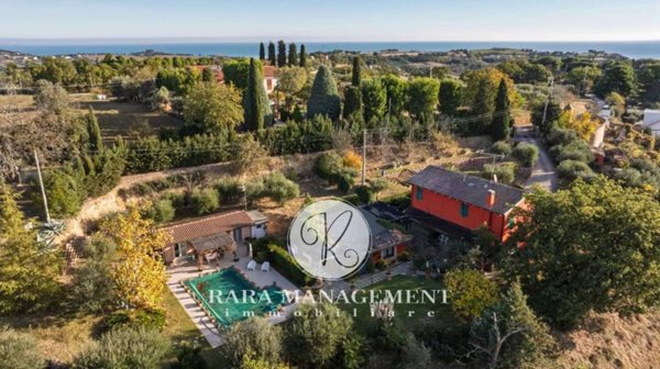 casa indipendente in vendita a Civitanova Marche
