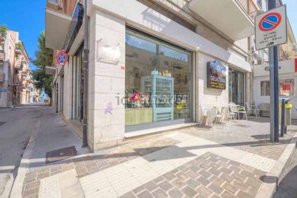 negozio in vendita a Civitanova Marche