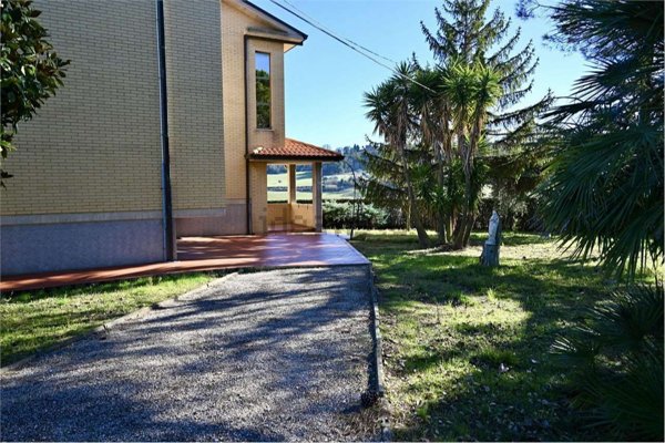 casa indipendente in vendita a Civitanova Marche