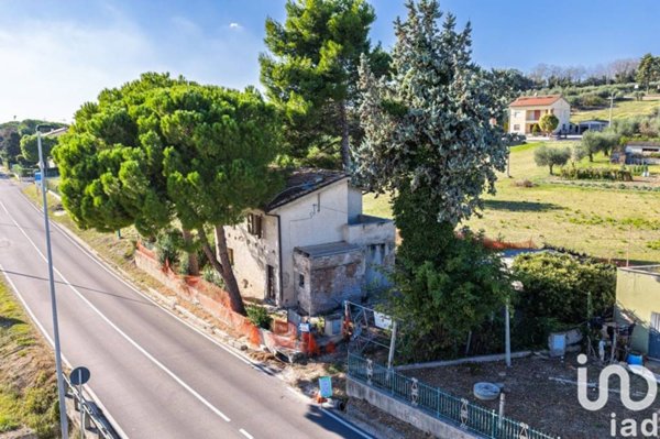 casa indipendente in vendita a Civitanova Marche