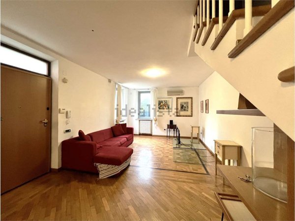 esavano in vendita a Civitanova Marche in zona Santa Maria Apparente