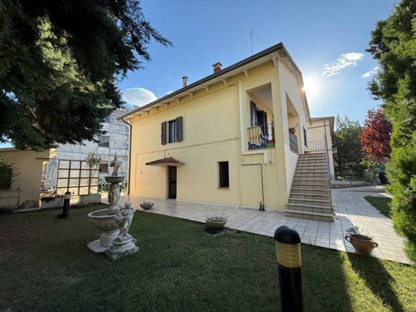 casa indipendente in vendita a Civitanova Marche in zona Fontespina