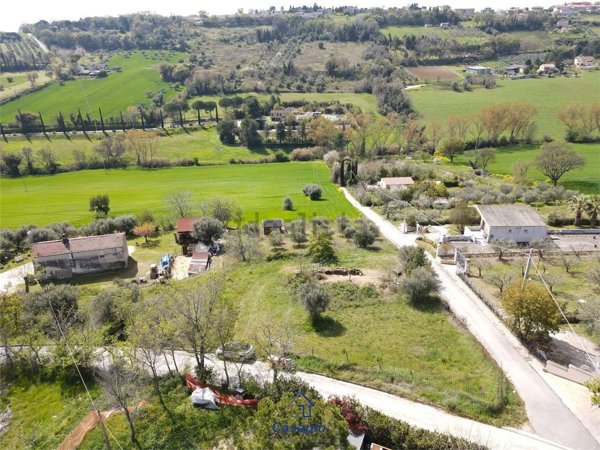 casa indipendente in vendita a Civitanova Marche