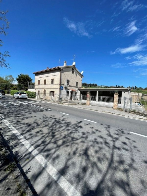 casa indipendente in vendita a Civitanova Marche