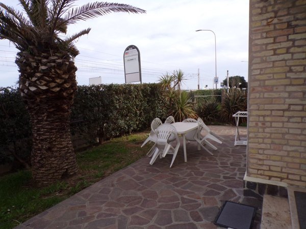 casa indipendente in vendita a Civitanova Marche