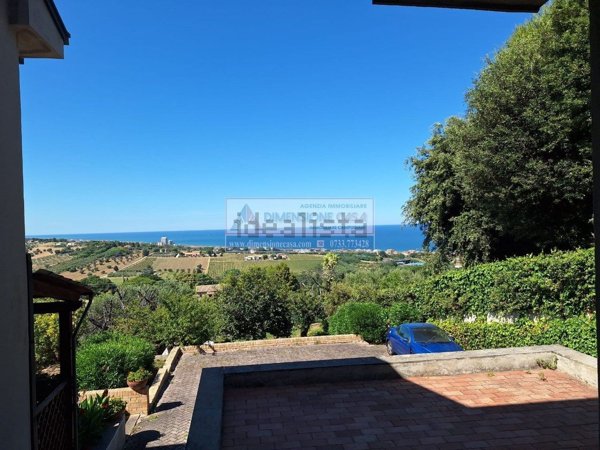 casa indipendente in vendita a Civitanova Marche
