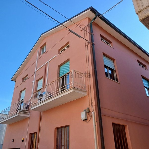 casa indipendente in vendita a Civitanova Marche