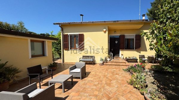 casa indipendente in vendita a Civitanova Marche