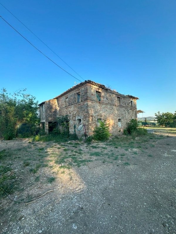 casa indipendente in vendita a Civitanova Marche
